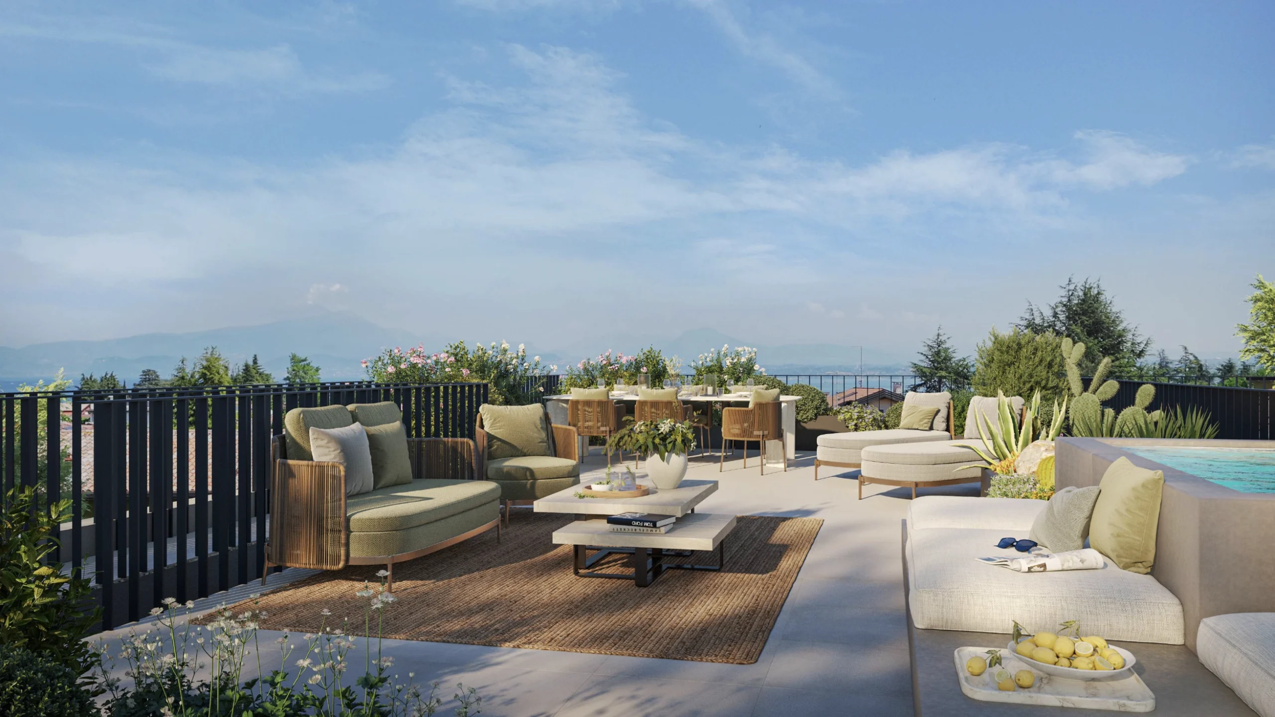 Terrazza panoramica del Residence Incanto a Desenzano del Garda con piscina privata e vista panoramica